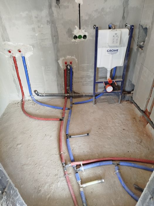 Сантехник.Водопровод,канализация,монтаж теплої підлоги Київ ,заміна ст