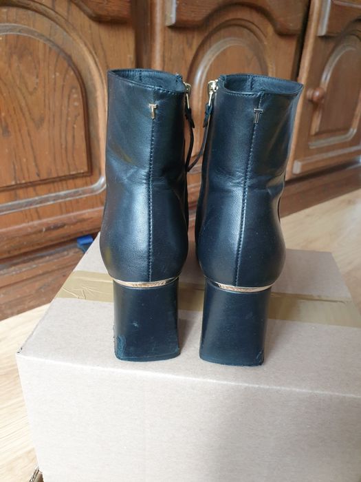 Buty botki skóra naturalna Ted Baker 38