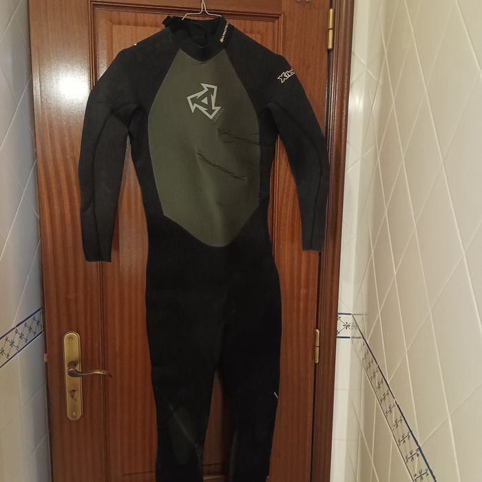 Fato de surf xcel