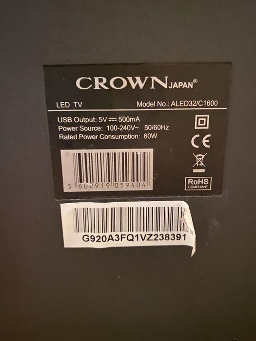 TV 32"Crown Japan” com riscas no ecrã