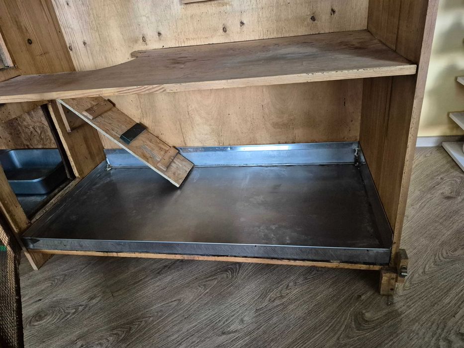 Великий вольєр для єнота полоскуна у квартиру