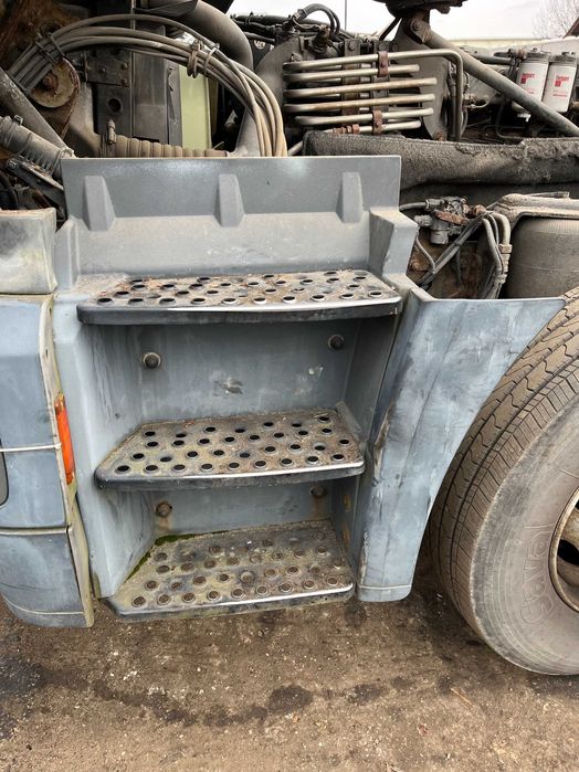Schody stopnie lewe MAN F2000