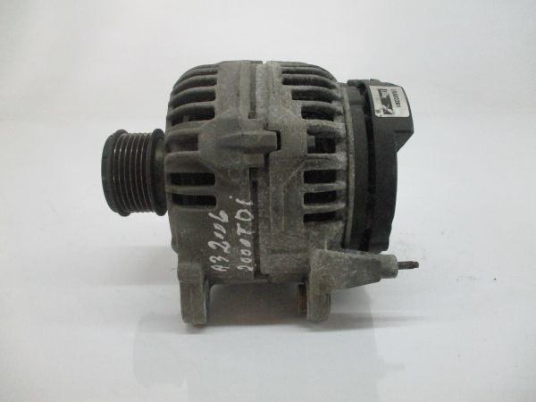 Alternador AUDI A3 (8P1)