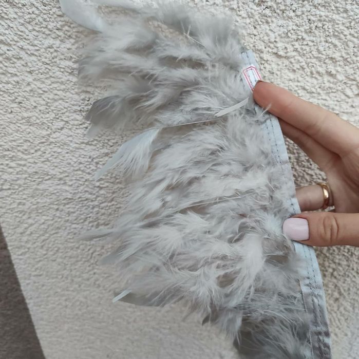 Перья индюка, перьевая тесьма, пір'я страуса, тасьма, перья страуса