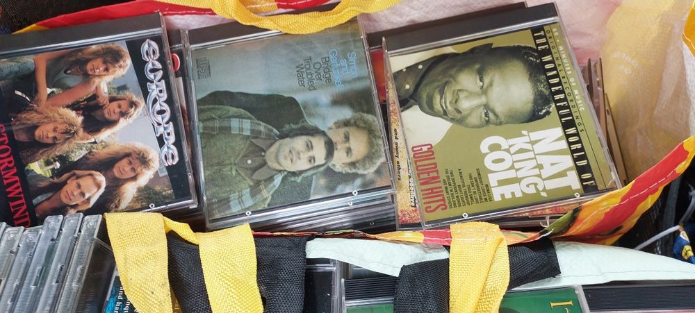 Vendo colecção de cds Pop Rock da Planeta Agostini