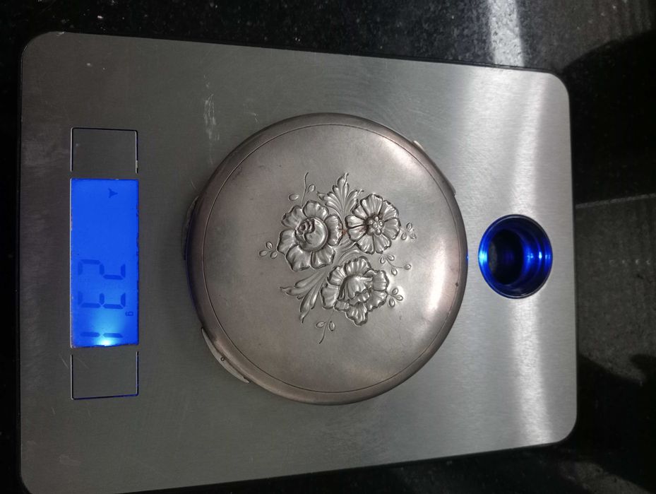 Pudernica srebro waga 232 gramy
