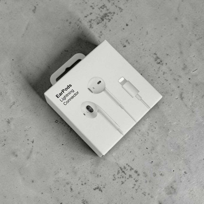 Дротові навушники EarPods (Type C / Lightning)