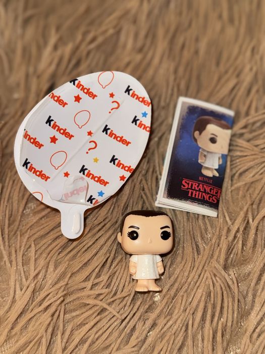 Іграшки Stranger Things з Kinder Joy