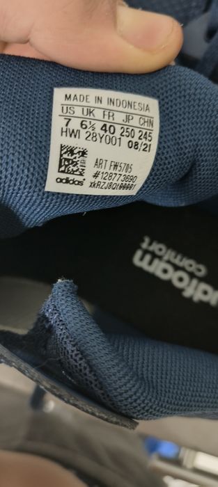 Продаю кросівки адідас синього кольору