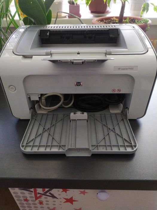принтер HP LaserJet P1102