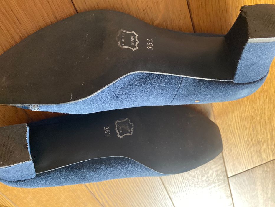 Damskie buty na niskim obcasie