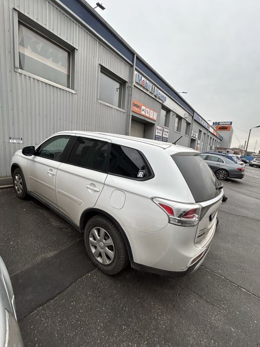 Mitsubishi Outlander 3 2014