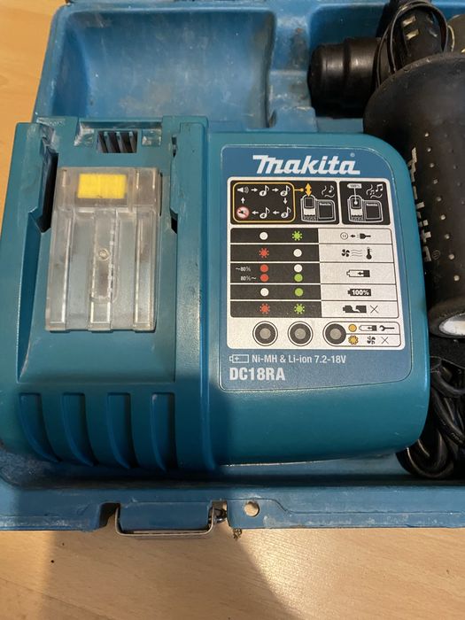 Makita, młotowiertarka DHR241 + baterie, zestaw