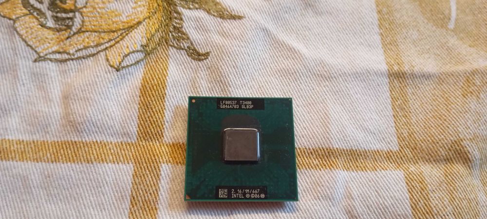 Vários processadores Intel e Amd socket 775 H-PBGA479/8 Socket 462