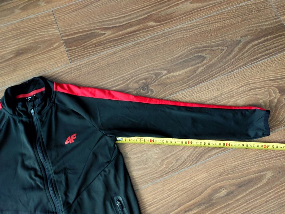 Bluza rozpinana 4f rozmiar 140