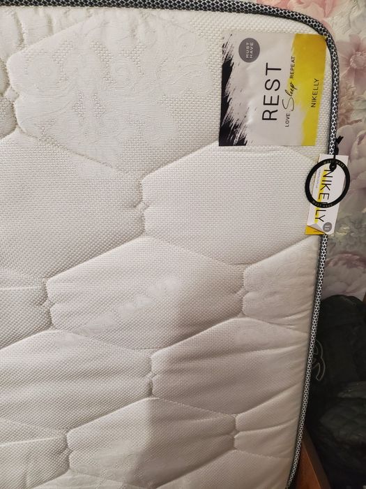 Матрас ортопедический.Подушки перьевые.