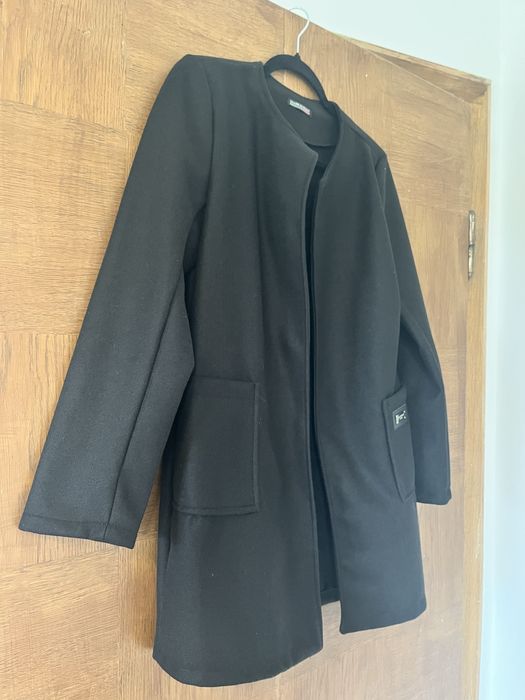 Płaszcz czarny  Fashion Jeans