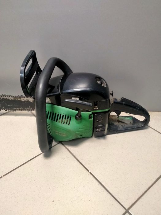 Бензопила Grunhelm GS-5200M