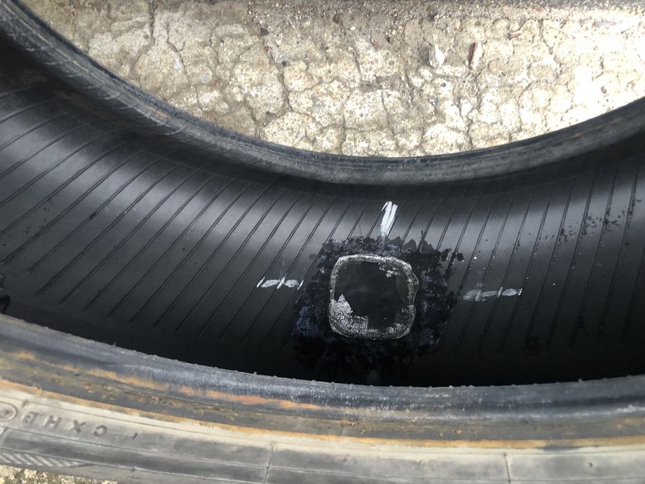 Продам пару зимней резины TOYO Japan 215/65 R16