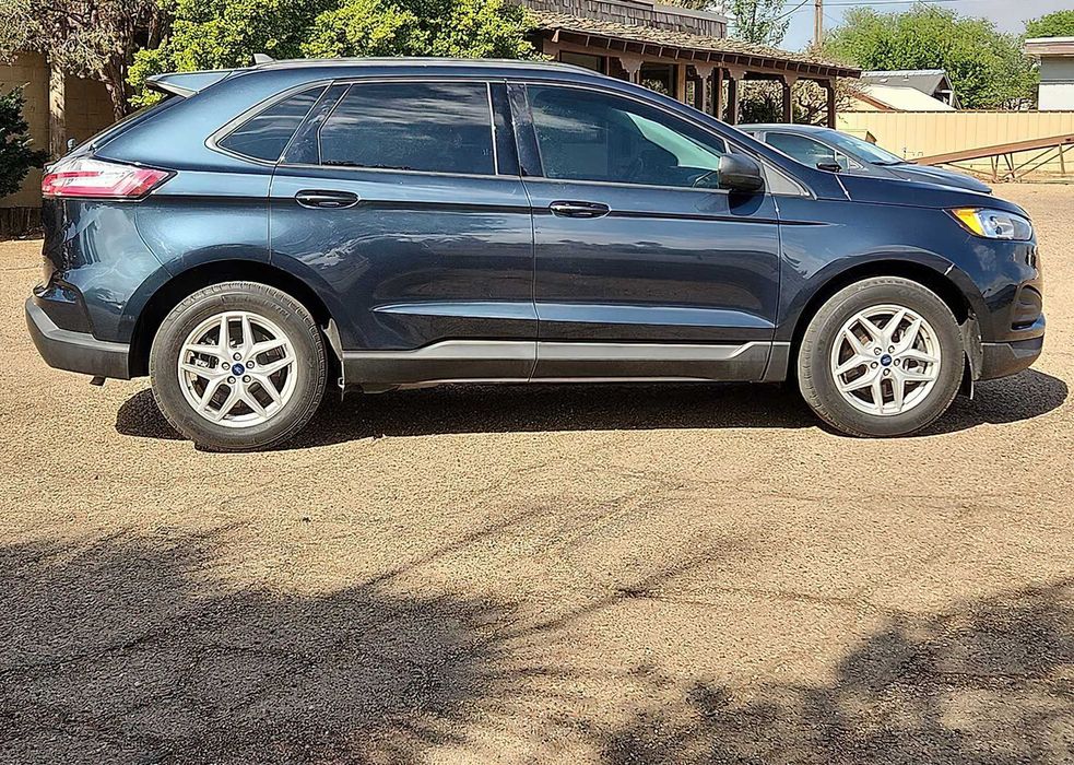 Ford Edge      2023