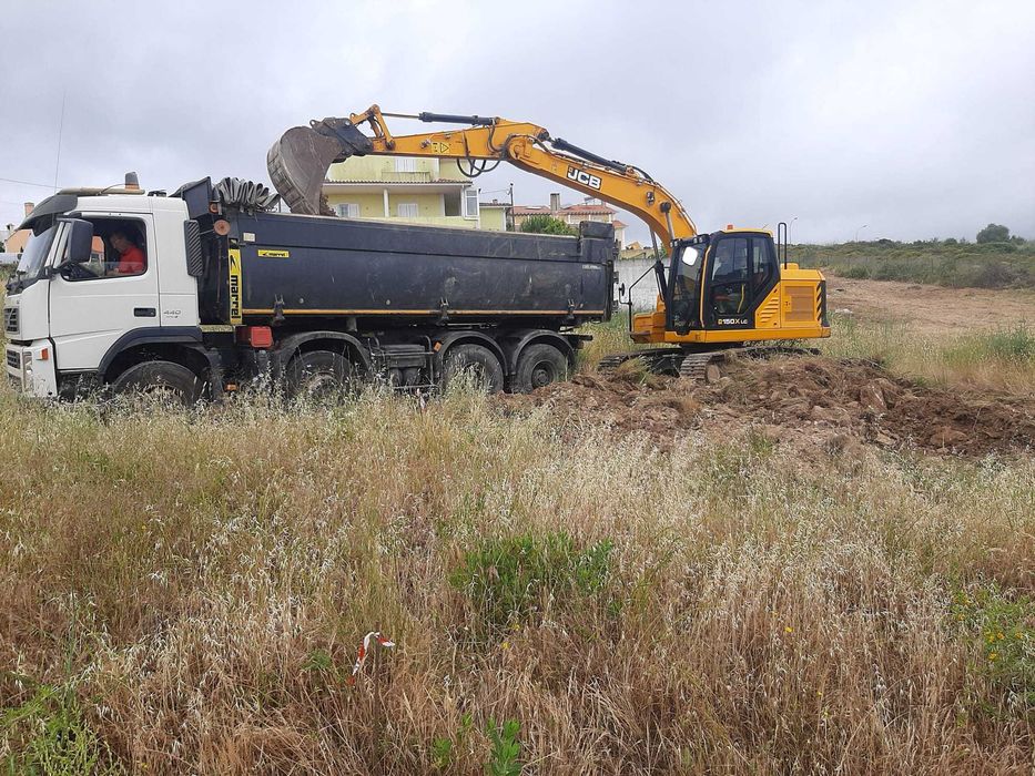 Escavações - Demolições - Terraplanagem