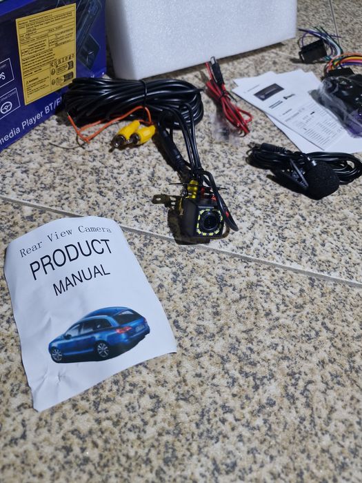 autorrádio multimédia 1 DIN universal com ecrã tátil retrátil de 7 polegadas e câmara machado atraz