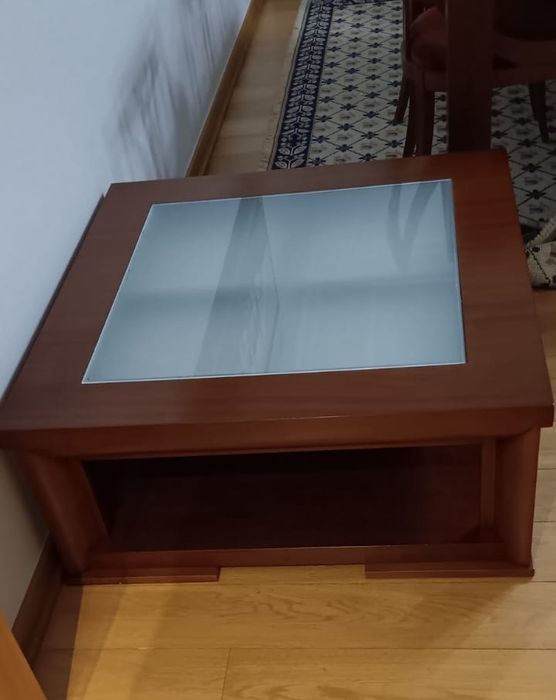 Mesa pequena para sala
