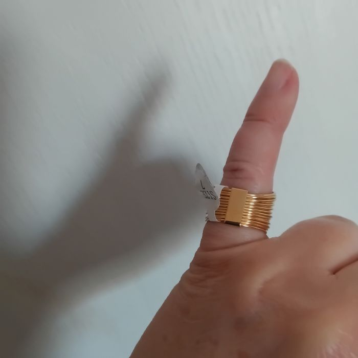 Кільце цікаве 7р