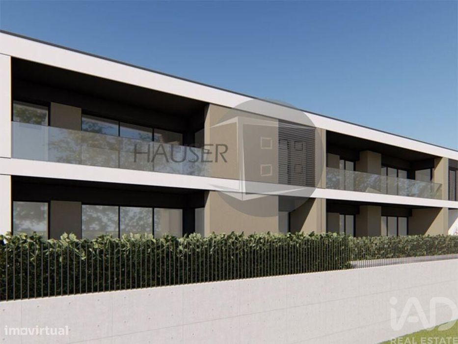 Apartamento T3 em Galegos (Santa Maria) de 145,00 m2
