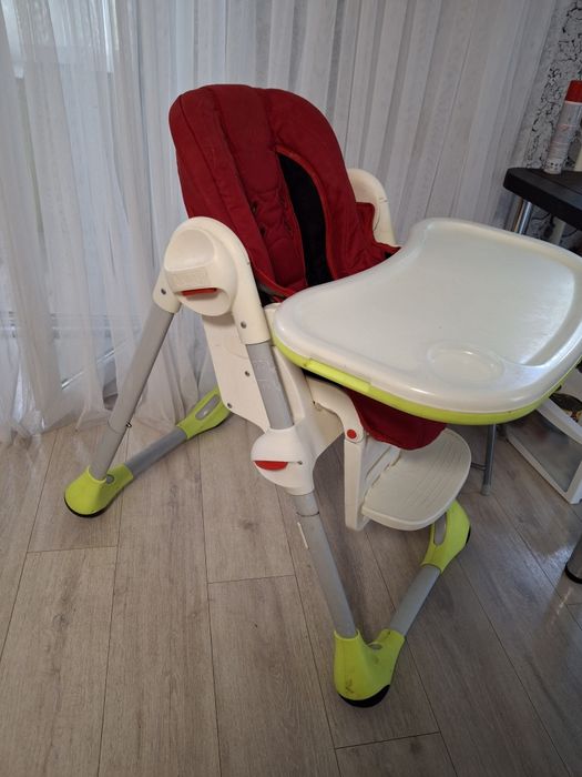 Стульчик для кормления.