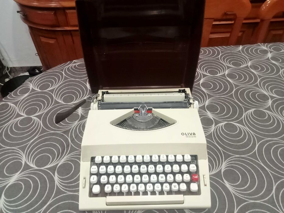 Máquina de escrever antiga