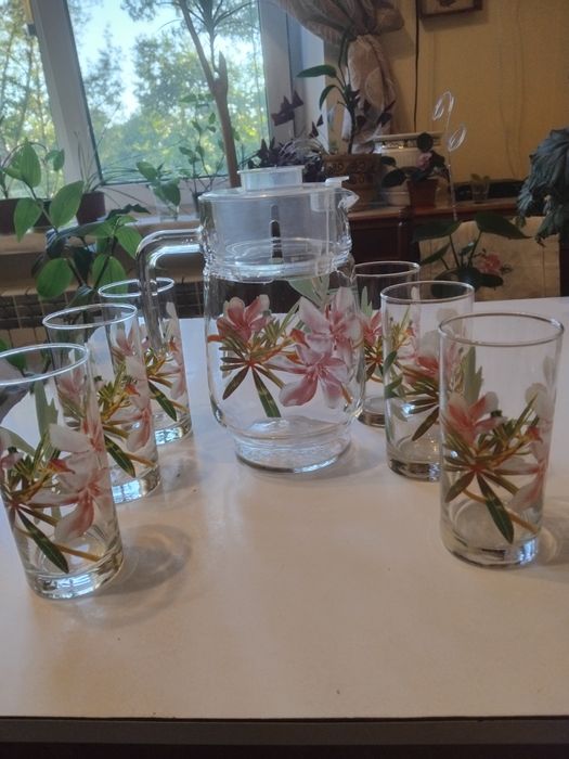 Набір стаканів з глечиком 1,6л LUMINARC на 6 персон,вир-тво Франція