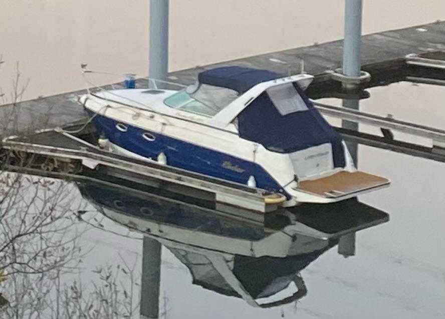 Barco Rinker Fiesta Vee 270