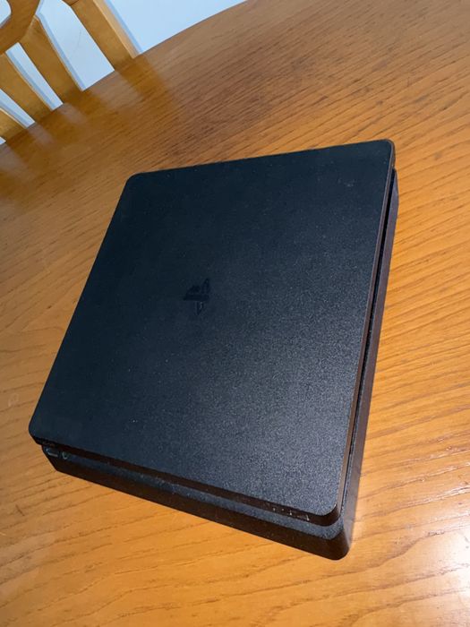 Playstation 4 Slim