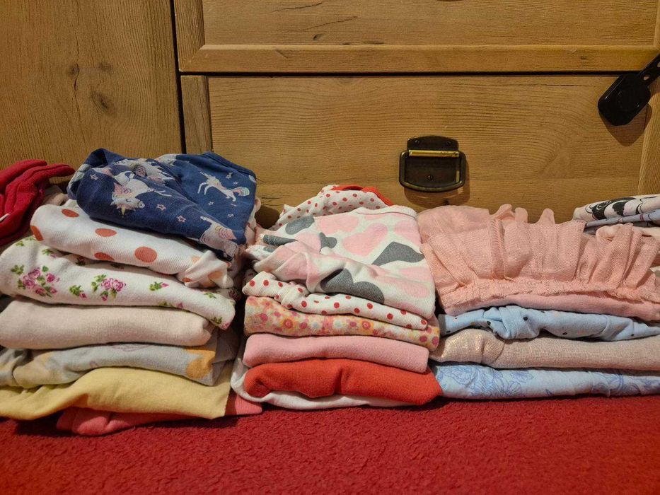 Paka ubranek dla dziewczynki 74