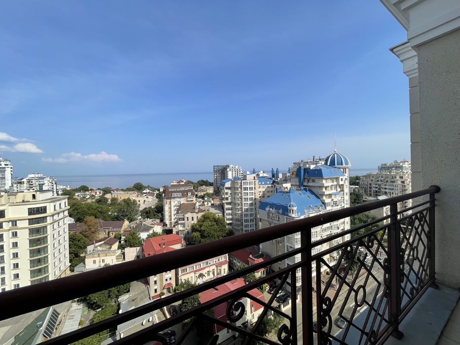 Пентхаус на Французском б-ре ТЕРРАСА 100 метров с видом на МОРЕ!