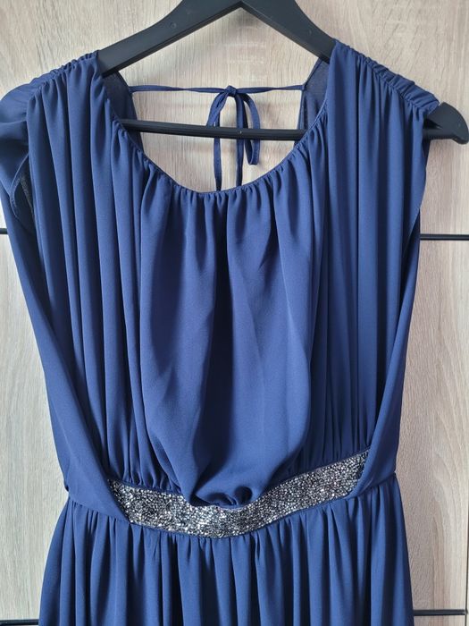 Wizytowa granatowa sukienka