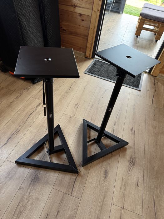 sprzedam 2 statywy studyjne