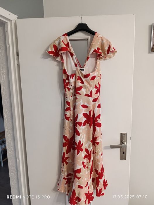 Sukienka w kwiaty Mohito letnia 36