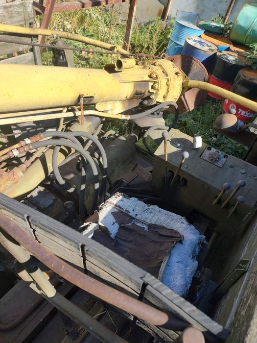 Бурова установка БКМ-302 на базі ГАЗ-66