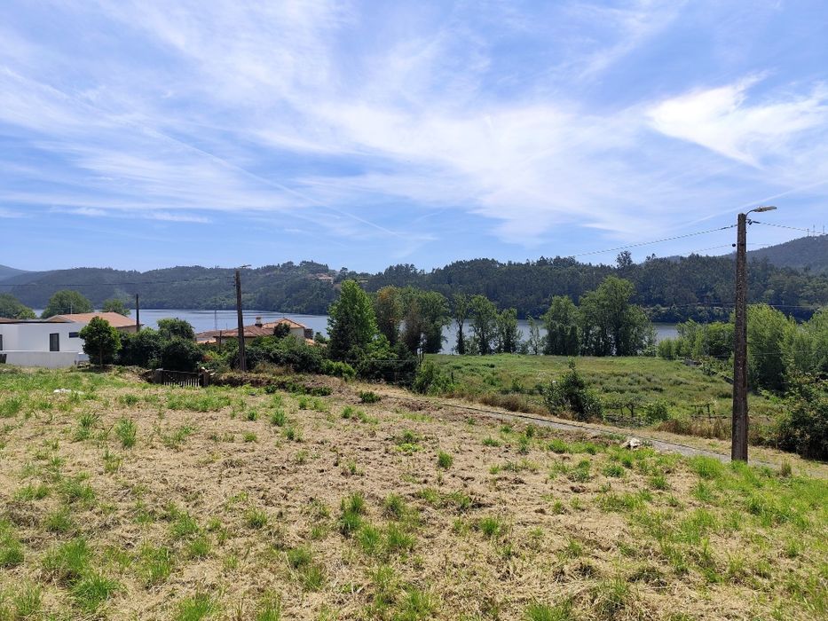 Terreno de construção Melres Gondomar