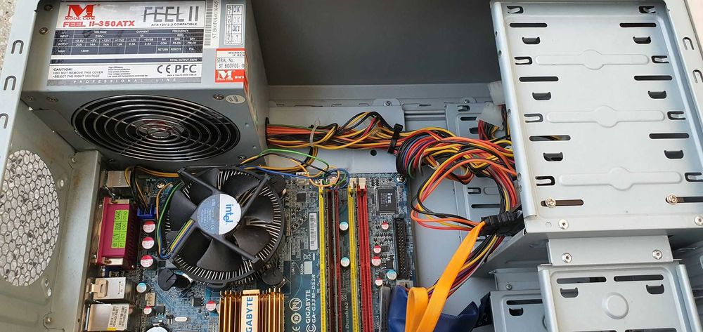 Tani i dobry komputer C2D D925/2GB/Integra/80GB