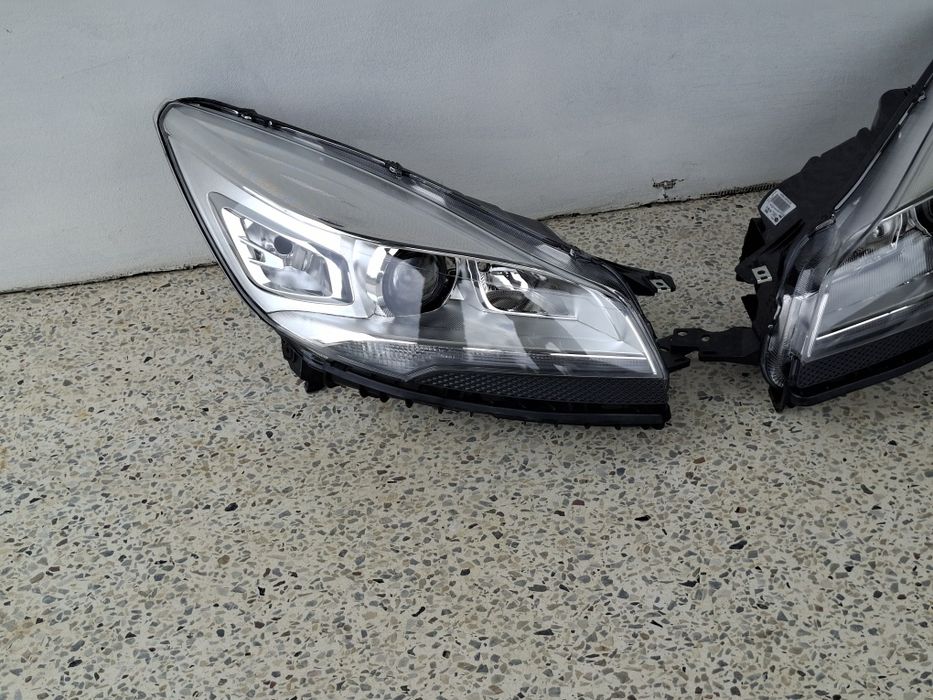 Оригінальні Ксенонові Фари Ford Kuga Mk2 / Escape (2012-2016) Bi-Xenon LED Valeo