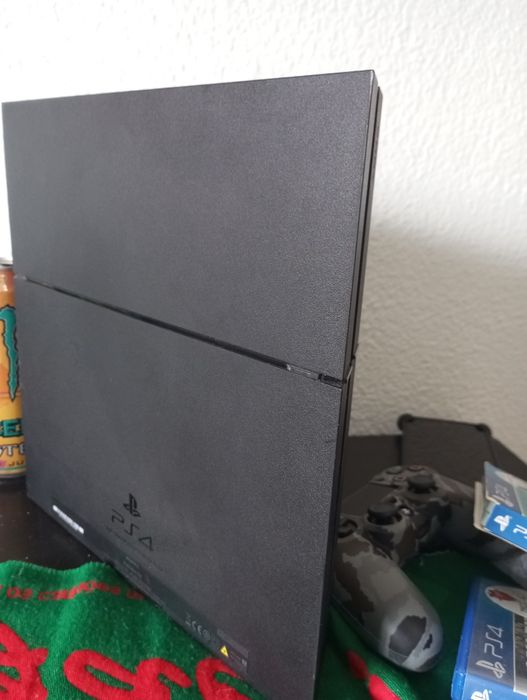 PlayStation 4 c/ jogos