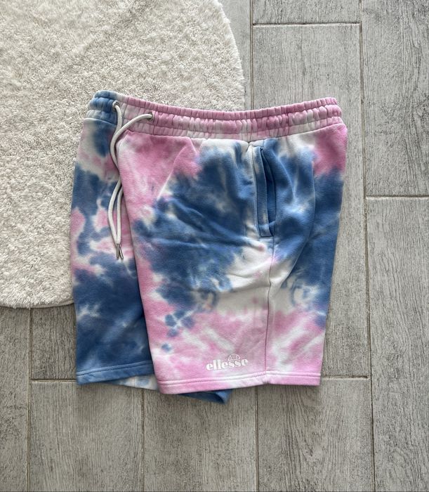 Классні шорти від Ellesse
