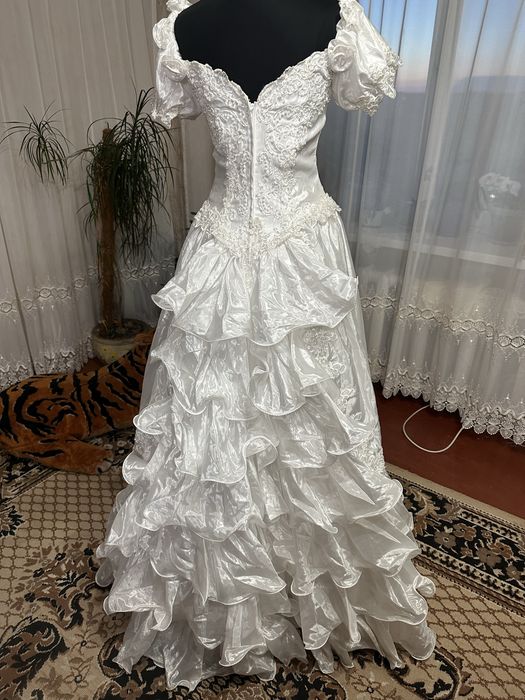 Продам свадебное платье