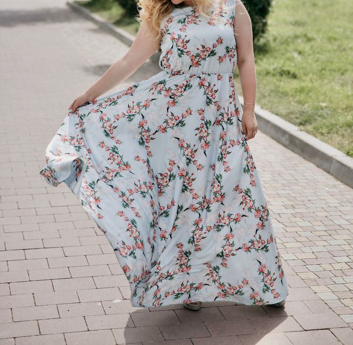Сукня вечірня , шовк 48-50 р.