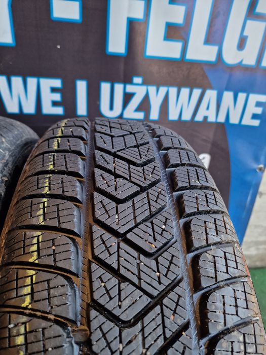 Opony zimowe 215/65/17 Pirelli Para 2023 8.7mm jak Nowe