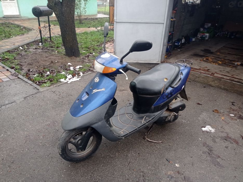 Скутер Suzuki lets 2