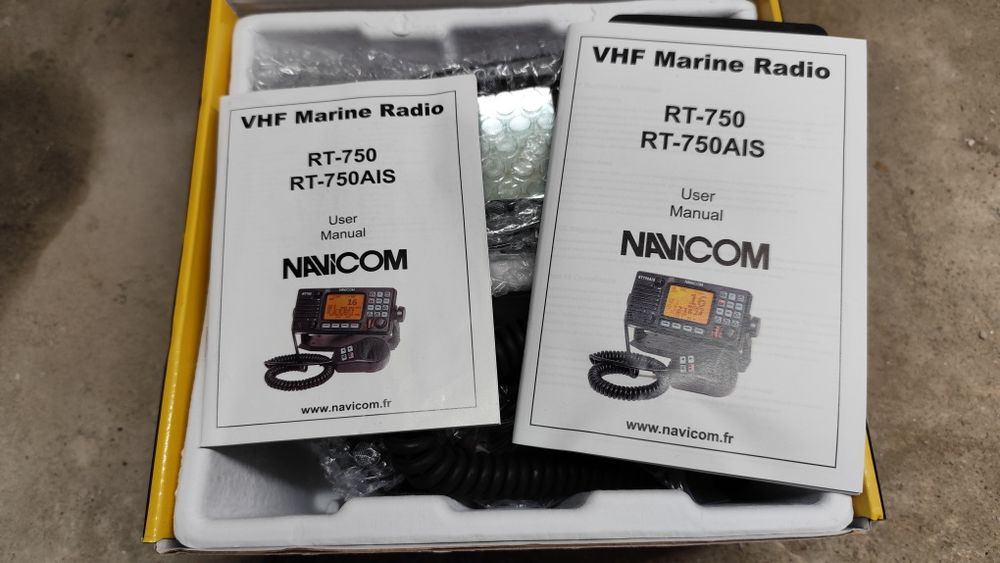 Vendo Radio DSC Navicom 750 AIS *novo*